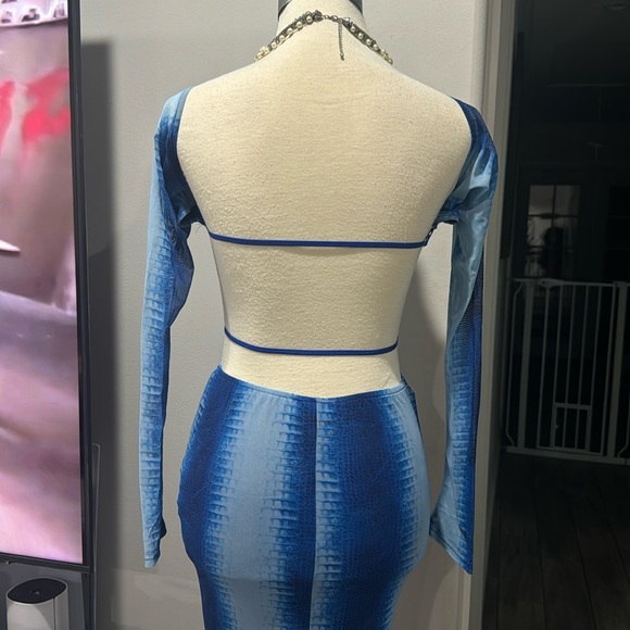 🩵💙EDGE- Feel For You Mesh Off Shoulder Dress - Picture 14 of 17